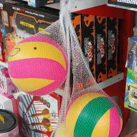 توپ والیبال