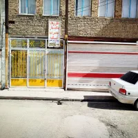 ۲ باب مغازه