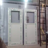 درب حمام وسرویس تولید درب وپنجره یوپی وی سی