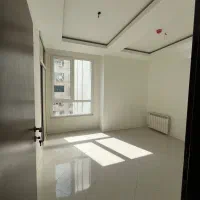 86متر کلیدنخورده میدان فرمانداری