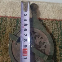 استر لب قدیمی|کلکسیون اشیاء عتیقه|پردیس, فاز ۲|دیوار