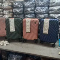 چمدان مسافرتی|کیف، کفش، کمربند|پاکدشت, کبودگنبد|دیوار