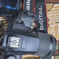 دوربین کنون D700
