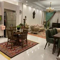 94-متری-روبه-آفتاب-سالن-پرده-خور