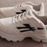 دو جفت کفش اسپرت