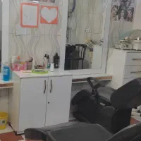 وسایل سالنی در حد نو|آرایشگاه و سالن‌های زیبایی|اهواز, مجاهد|دیوار