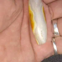 با سلام مهره عقیق تقریبا  ۳ ساتی با ۴ تا خت جدید