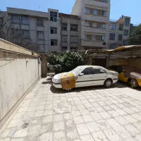 آپارتمان بلورسازی ۳خوابه ۱۳۰ متری