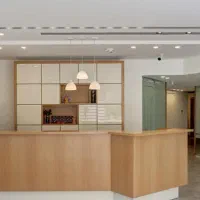 پزشک عمومی یا متخصص پوست