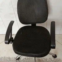 صند‌لی‌ ‌ ‌چرخ دار