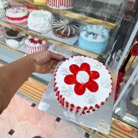 کیک تولد۲۹۸ بامغز موز و گردو ارزان تر از کل قم|خوردنی و آشامیدنی|قم, قلعه کامکار|دیوار