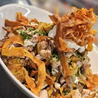 استخدام نیروی کار فروشنده و سالاد زن