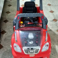 ماشین شارژی دو موتوره کم کارکرد|اسباببازی بچه|همدان, |دیوار