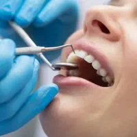 استخدام دستیار دندانپزشک