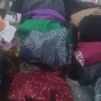 تعدادی لباس زنانه، بصورت یکجا بفروش می‌رسد|لباس|ابرکوه, |دیوار