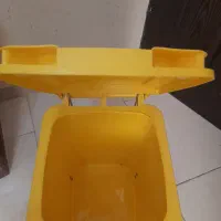 سطل زباله پدال دار کاملا نو|لوازم نظافت|شاهین‌شهر, خانه کارگر|دیوار