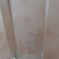 باکس گل و گلدان و یک گلدان بزرگ بلور مشکی|صنایع دستی و سایر لوازم تزئینی|شیراز, کاراندیش|دیوار