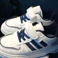 کفش نو|کیف، کفش، کمربند|آستانه اشرفیه, |دیوار