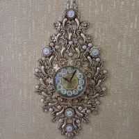 ساعت دیواری کاملا سالم