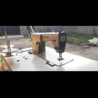 ۲عدد چرخ خیاطی جوکی با میز