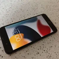 آیفون 8+ پلاس بدون خط