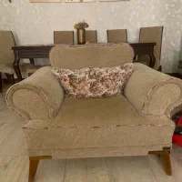 کاناپه تختخواب شو و میز ناهارخوری|مبلمان خانگی و میز عسلی|تهران, مینی‌سیتی (شهرک نفت)|دیوار