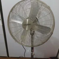 پنکه ایستاده و کولر رومیزی