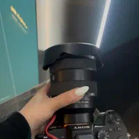 عکاس و‌ تصویر بردار