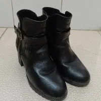 نیم پوت|کیف، کفش، کمربند|قم, باسکول|دیوار