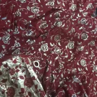 پرده مخمل با گلهای زری دوزی شده