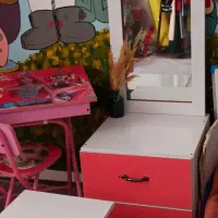میز آرایشی و صندلی