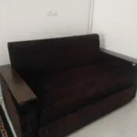 کاناپه تختخوابشو با کلاف فلز به فروش می رسه
