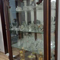 ویترین ایستاده چوب راش فندقی دو درب