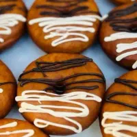 کیک تازه بندر دیر دوناتکده کالو|خوردنی و آشامیدنی|بندر دیر, |دیوار