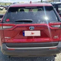تویوتا رافور آلبالویی2023  و بنز Gla250 نقره ای ۱۸