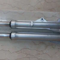 یک جفت کمک جلو موتور