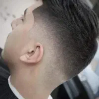 اصلاح سر و صورت آقایان به صورت حرفه ای|خدمات آرایشگری و زیبایی|شاهین‌شهر, خانه کارگر|دیوار