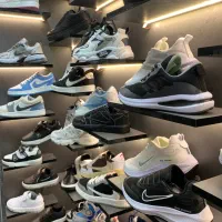 ویترین کیف کفش