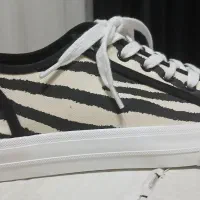 کفش دخترانه ی نو