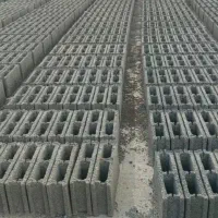 نیازمند کارگر بلوک زنی ساده