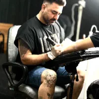 مرکز تخصصی تتو بدن و اموزش بصورت حرفه ای