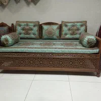 تخت ومبل سنتی چوبی