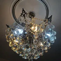 دو عدد لوستر کریستالی به همراه دیوار کوب