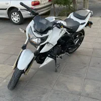آپاچی 200