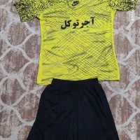 لباس ورزشی تیم کامل