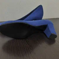 کفش کتونی|کیف، کفش، کمربند|ری, دیلمان|دیوار