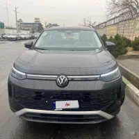 فولکس واگن تایرون 300 L مشکی توربو فوری تا پس فردا