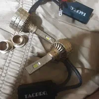 هدلایت پژو