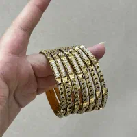 هفت عدد النگو به قیمت تابلو