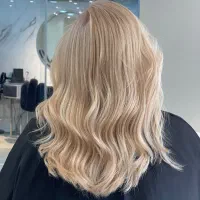 دستیار مبتدی(بدون حقوق)|استخدام درمانی، زیبایی، بهداشتی|تهران, سعادتآباد|دیوار